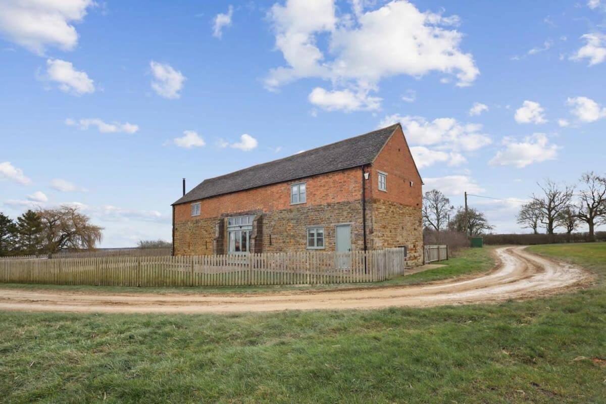 Sophie'S Barn - Hot Tub Packages Available Villa Market Harborough Exterior foto